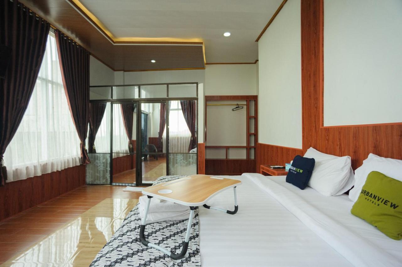 Urbanview Hotel Jib Bandar Lampung By Reddoorz Buitenkant foto